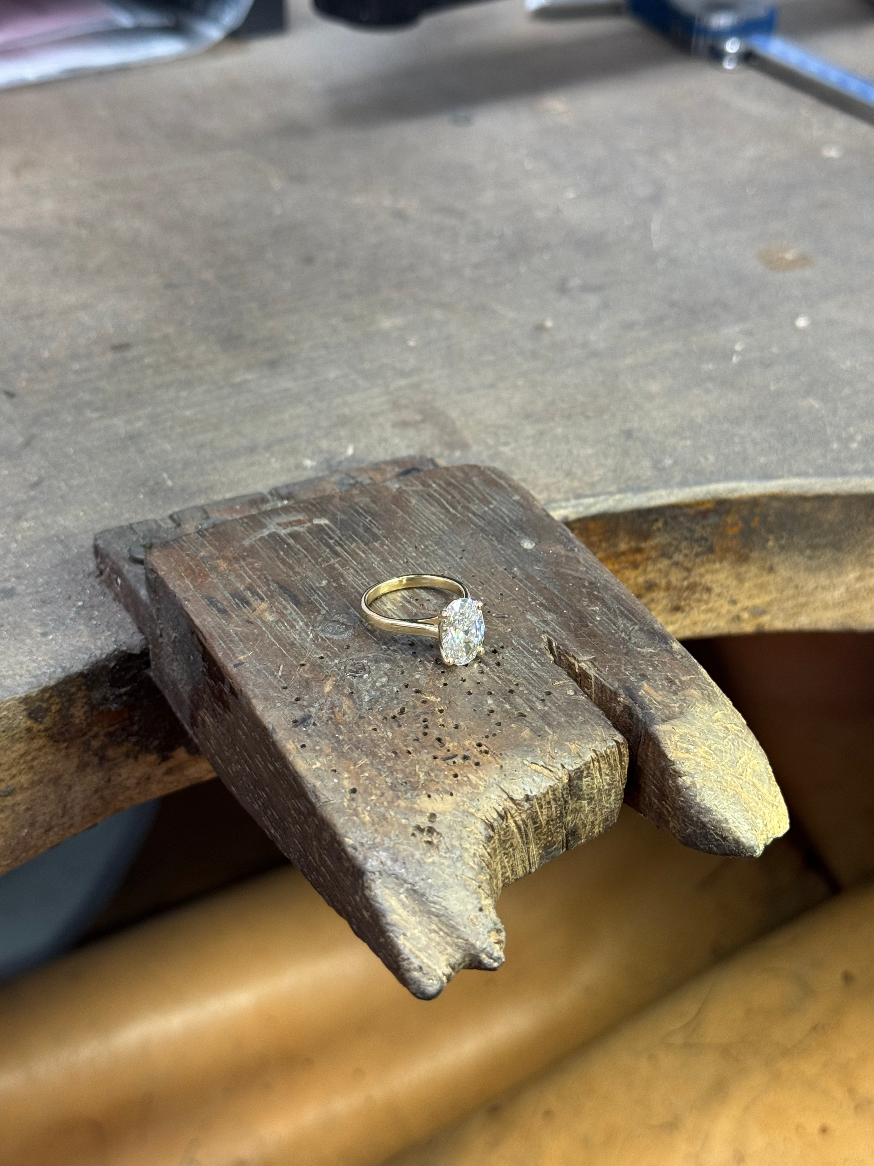 Solitaire 3.10 Carats – Diamant de Laboratoire & Or Jaune 18 Carats